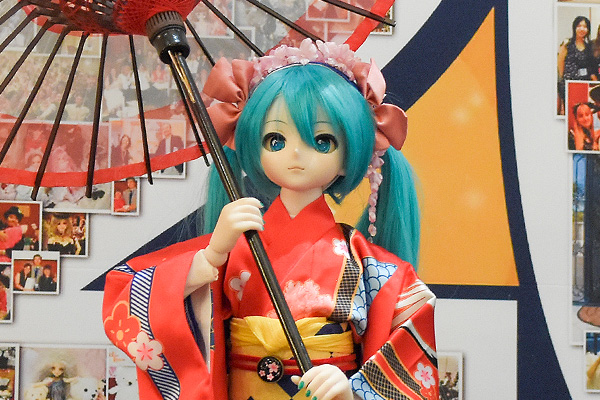 Dolls and Customers
